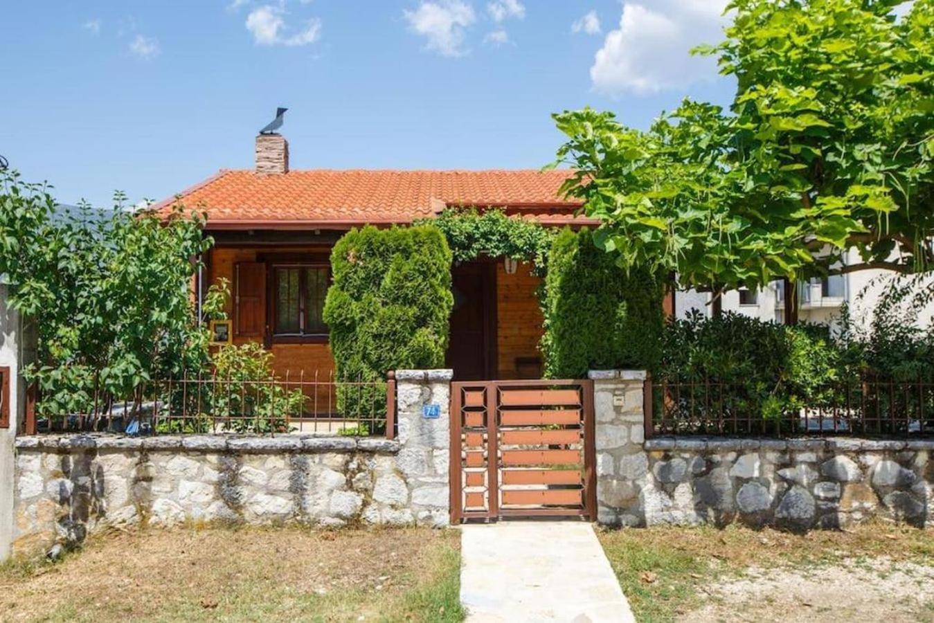 Wooden House In Ioannina Exterior foto